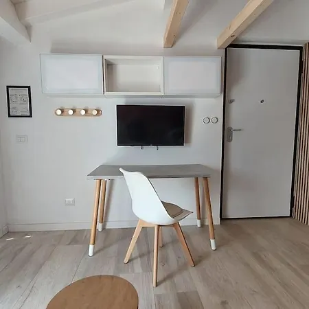 Tiny&cozy Elegant Studio Appartamento Milano